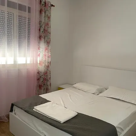 Neell Appartement *